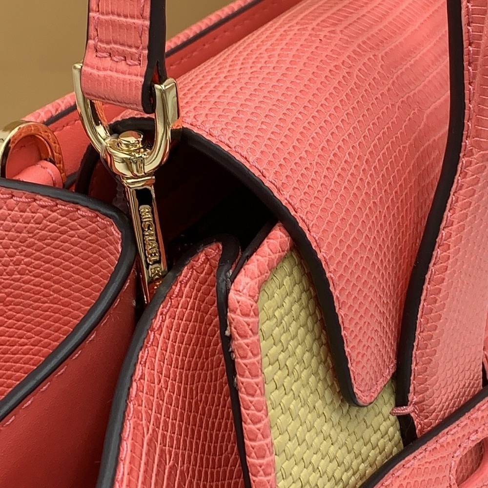 MICHAEL KORS CARMEN MEDIUM FLAP MESSENGER SATCHEL GRAPEFRUIT COLOR - Picture 14 of 16